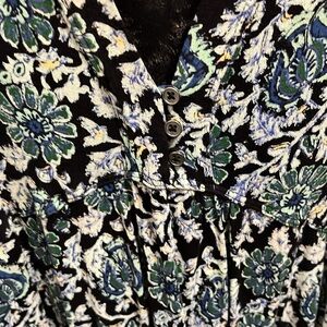 EUC FREE PEOPLE XS Long Sleeved Tunic Top Floral Print